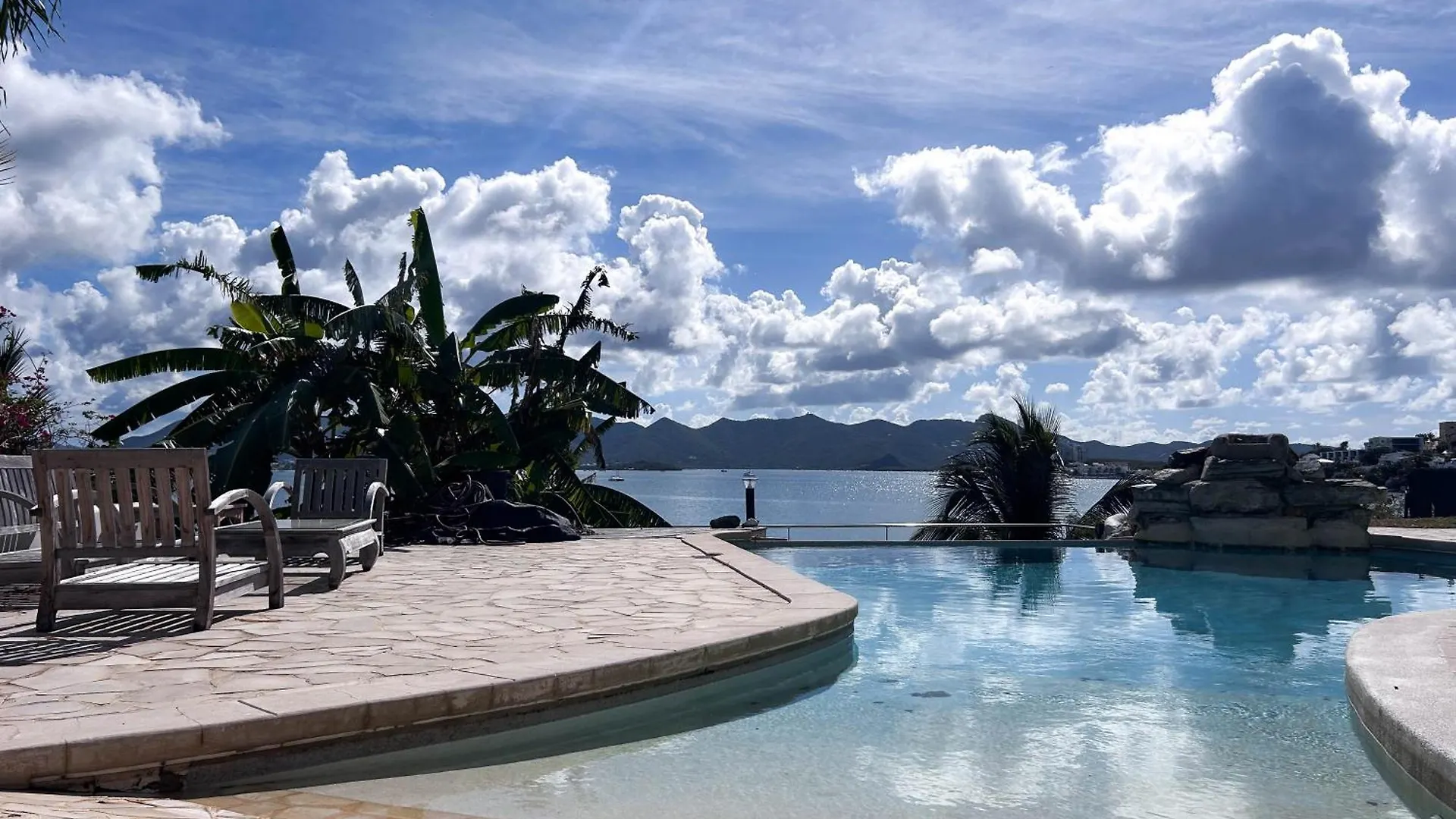 Villa C'Est La Vue, 2 Bedrooms Pool And Jacuzzi Les Terres Basses
