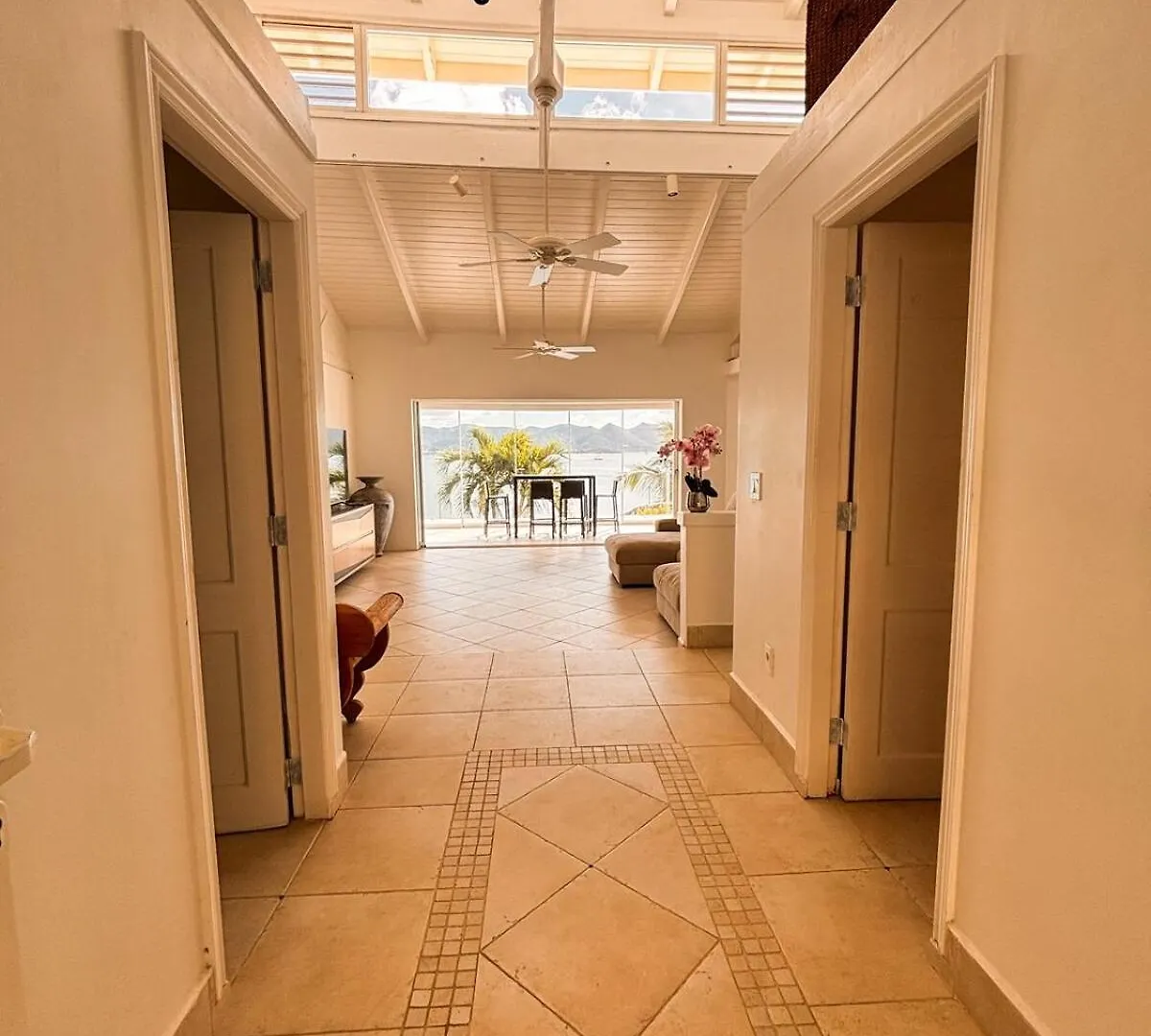 Villa C'Est La Vue, 2 Bedrooms Pool And Jacuzzi Les Terres Basses