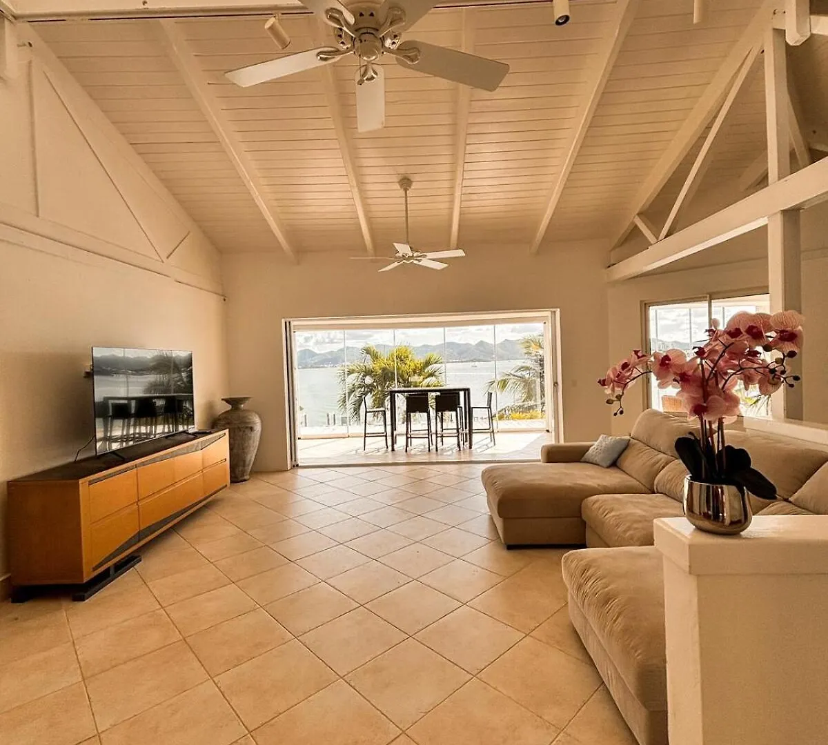 Villa C'Est La Vue, 2 Bedrooms Pool And Jacuzzi Les Terres Basses