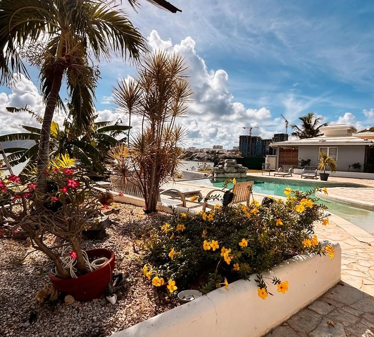 Villa C'Est La Vue, 2 Bedrooms Pool And Jacuzzi Les Terres Basses