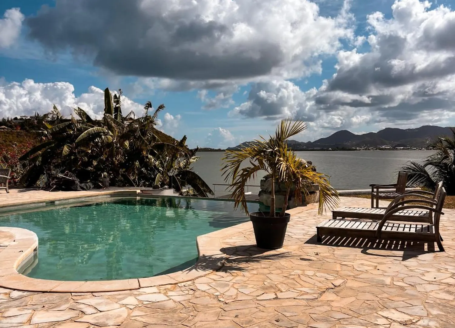 Villa C'Est La Vue, 2 Bedrooms Pool And Jacuzzi Les Terres Basses