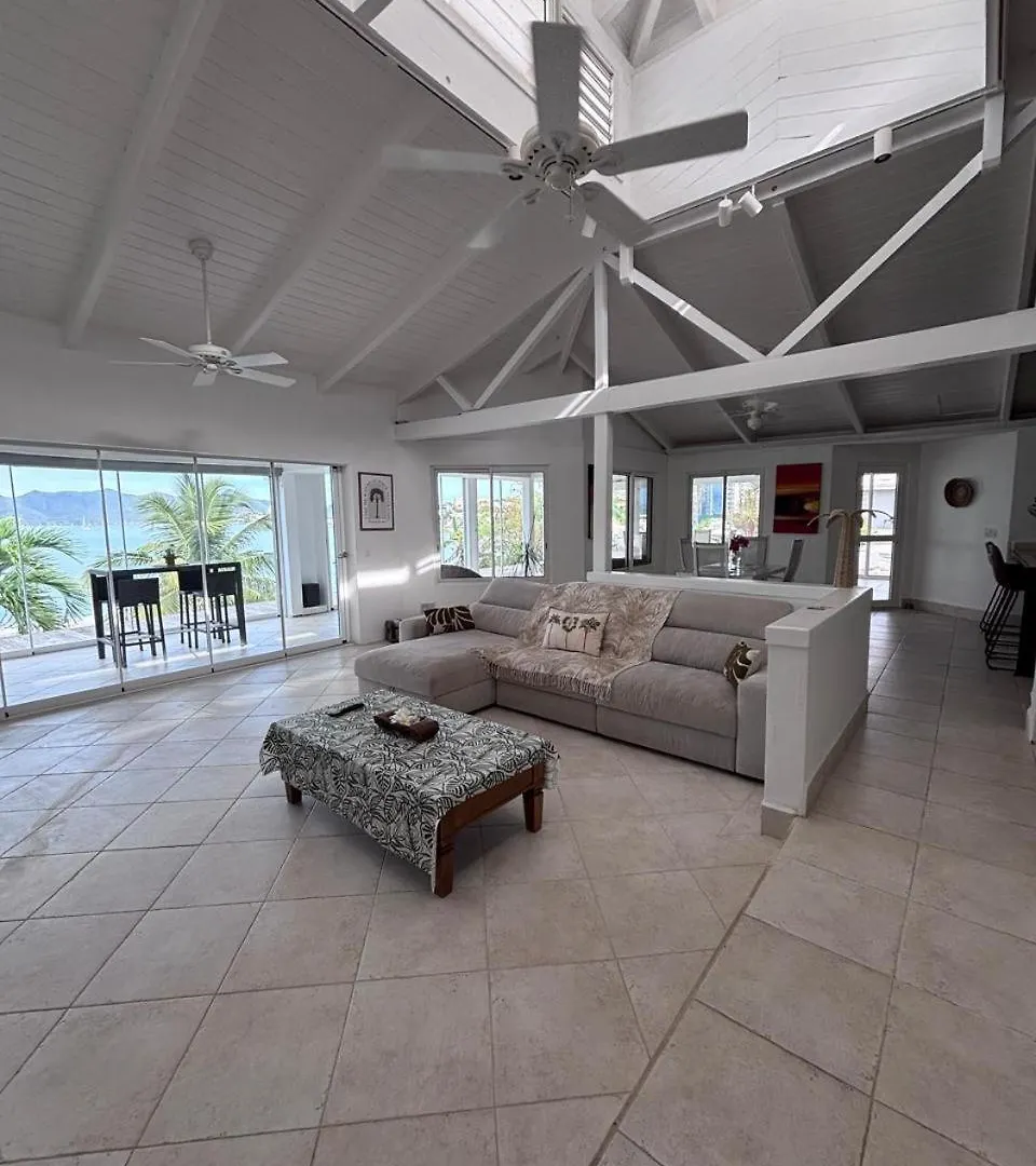 Villa C'Est La Vue, 2 Bedrooms Pool And Jacuzzi Les Terres Basses 0*,  Sint Maarten/Saint Martin